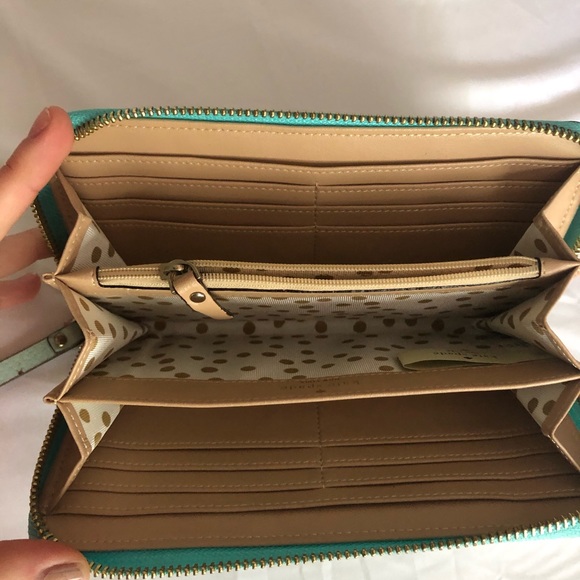 Kate Spade wallet - Picture 4 of 5